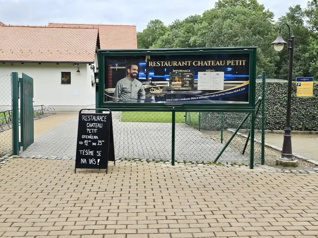 Chaplin Café_Hlohovec_slider_image_2