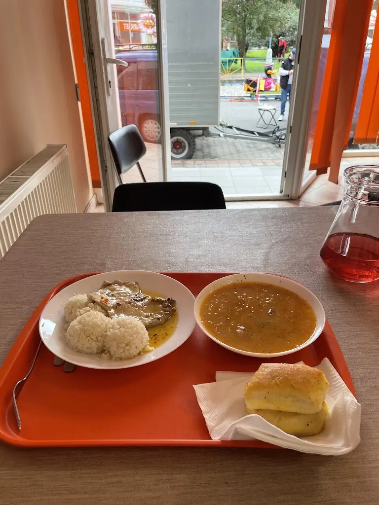 Miroslav Počarovský_Jazuma_Hlohovec_review