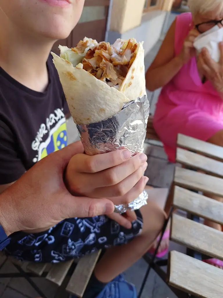 LUX Kebab_Hlohovec_slider_image_3