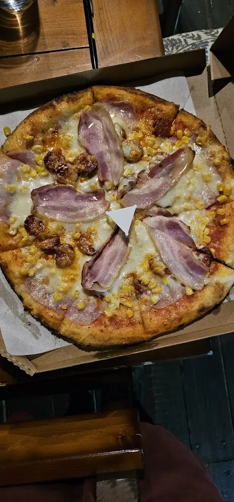 Valéria Žemberová_Pizza Al Dente Hlohovec_Hlohovec_review