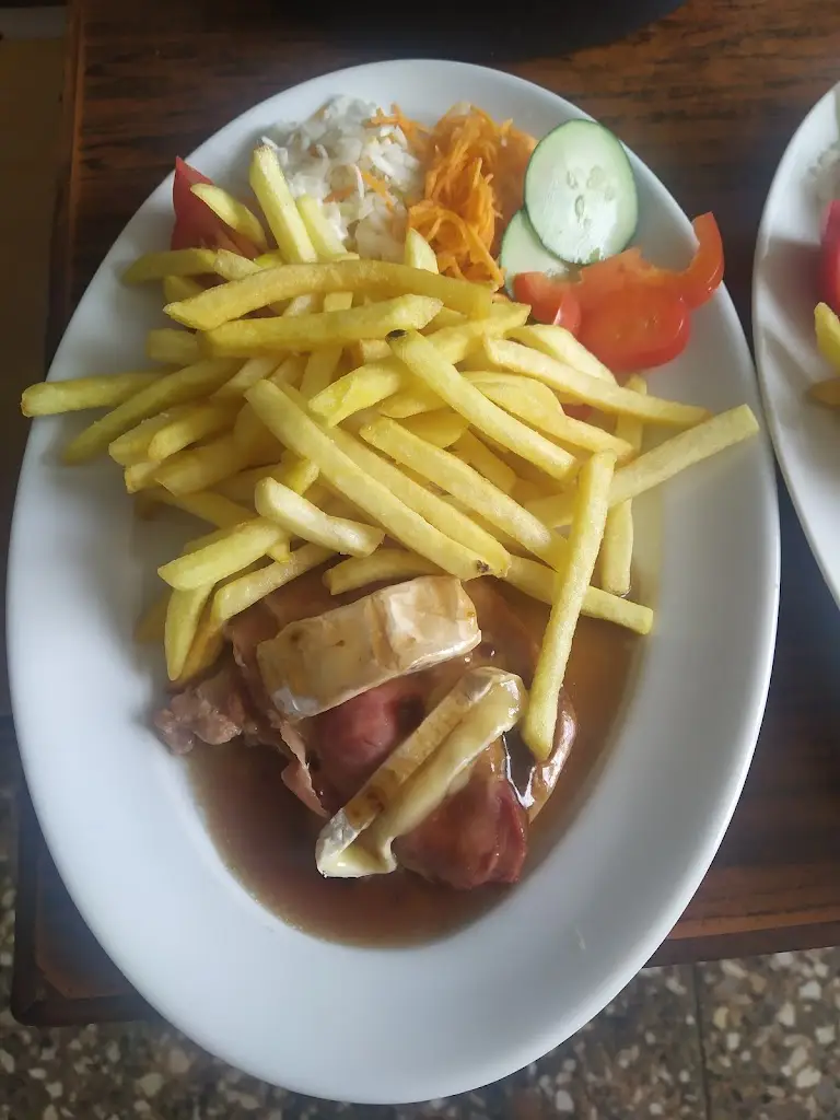 Restaurant @ square_Hostěradice_slider_image_2