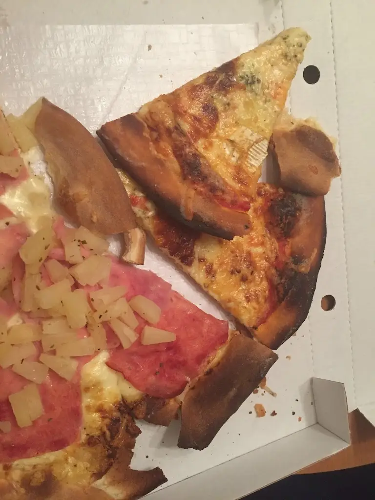 Pizza Žák_Hostěradice_slider_image_3