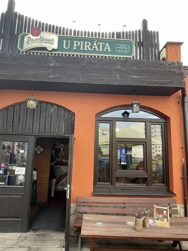 Praneet Raj_Restaurace U Piráta_Hodonín_review