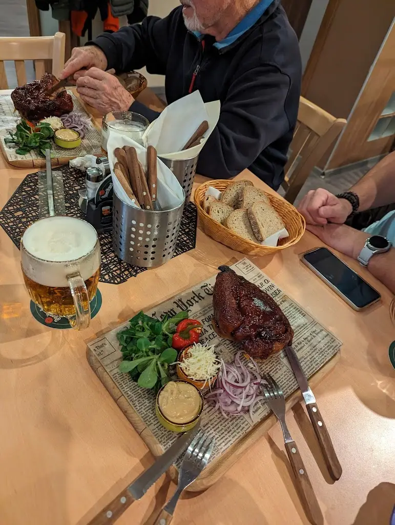 Dorfus Jiorle_Armia_Hodonín_review