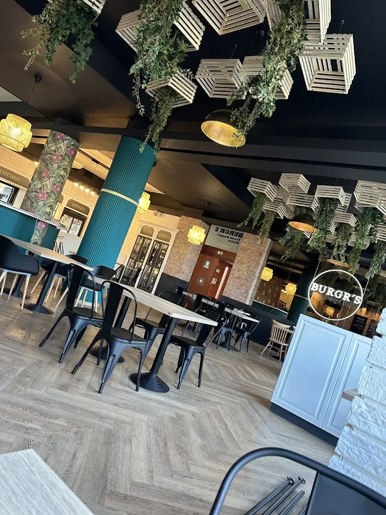 Burgr's Fresh Burger Bistro restaurant in Hodonín