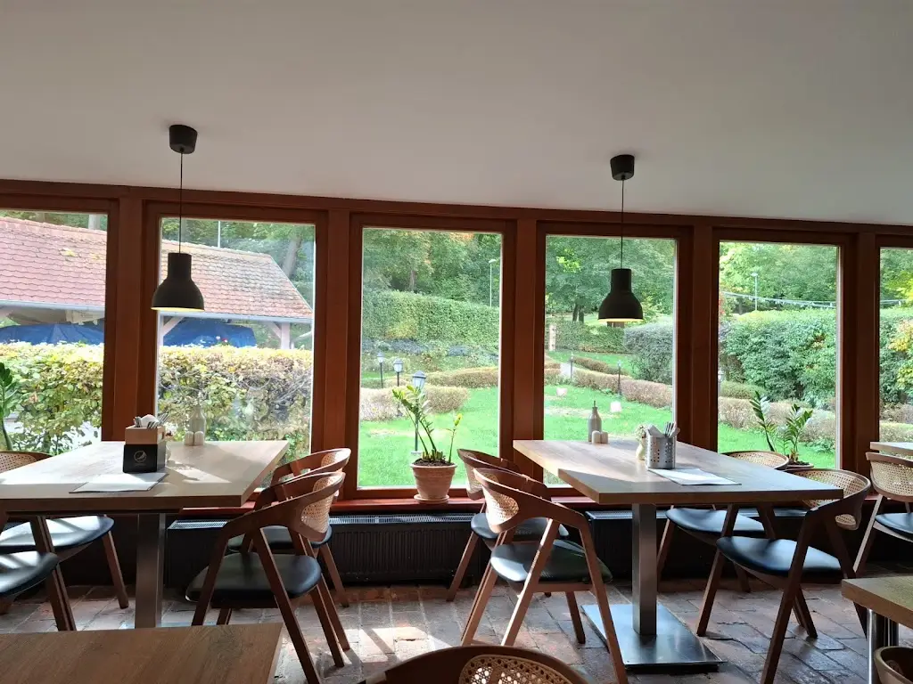 Burgr's Fresh Burger Bistro_Hodonín_slider_image_2