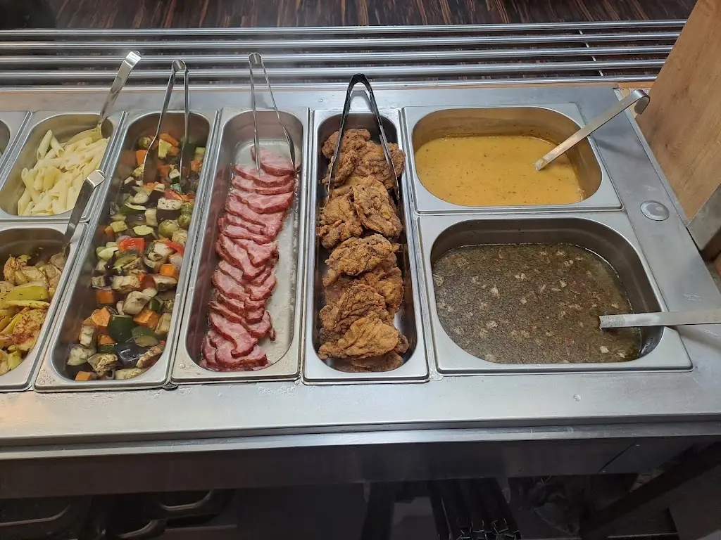 Samoobslužná restaurace Slávia_Hodonín_slider_image_2