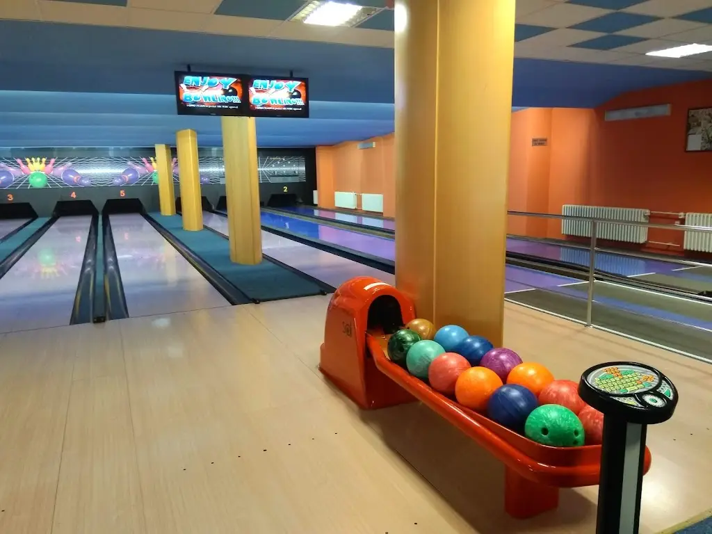 Bowling - Restaurant Ltd. restaurant in Hodonín