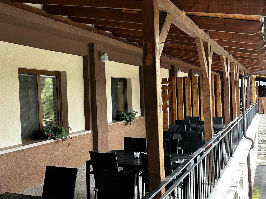 Jan Peterek_Restaurace a penzion pod Šumárníkem_Hroznová Lhota_review