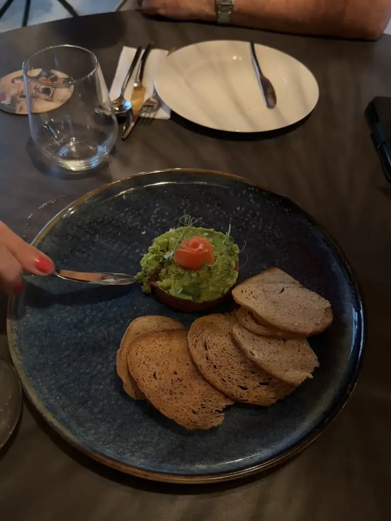 Tomas Nemecek_Galerie mlýn Žeraviny_Hroznová Lhota_review