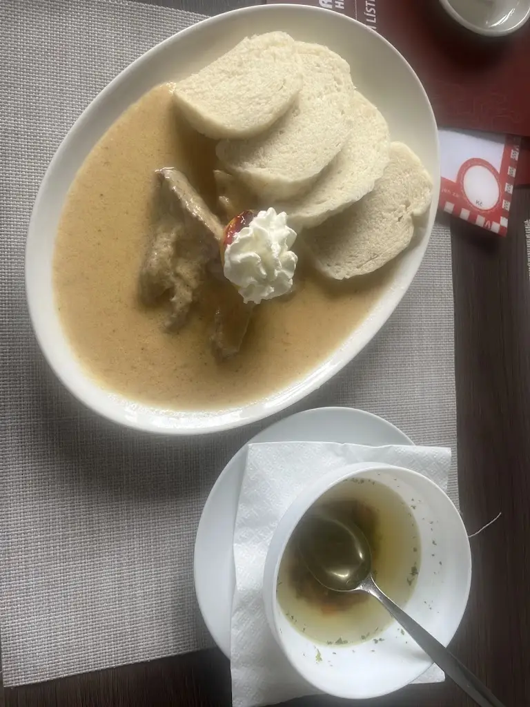 Mike p_Motorest U Husára_Hrušky_recensione