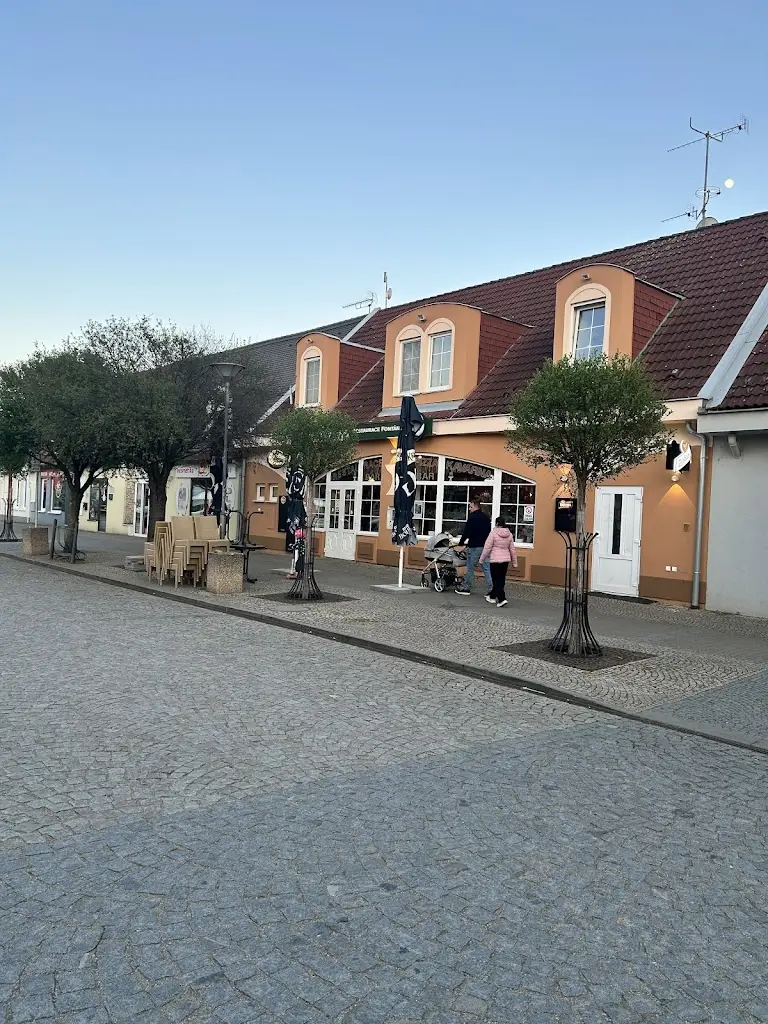 Marcela Hofnerová_Restaurace - Kavárna - Pizzerie Fontána_Hrušovany nad Jevišovkou_review