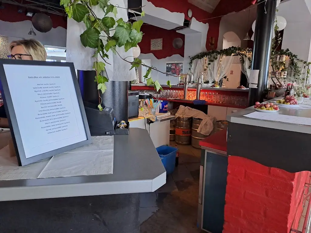 Restaurace U Svídů_Hrušovany nad Jevišovkou_slider_image_3