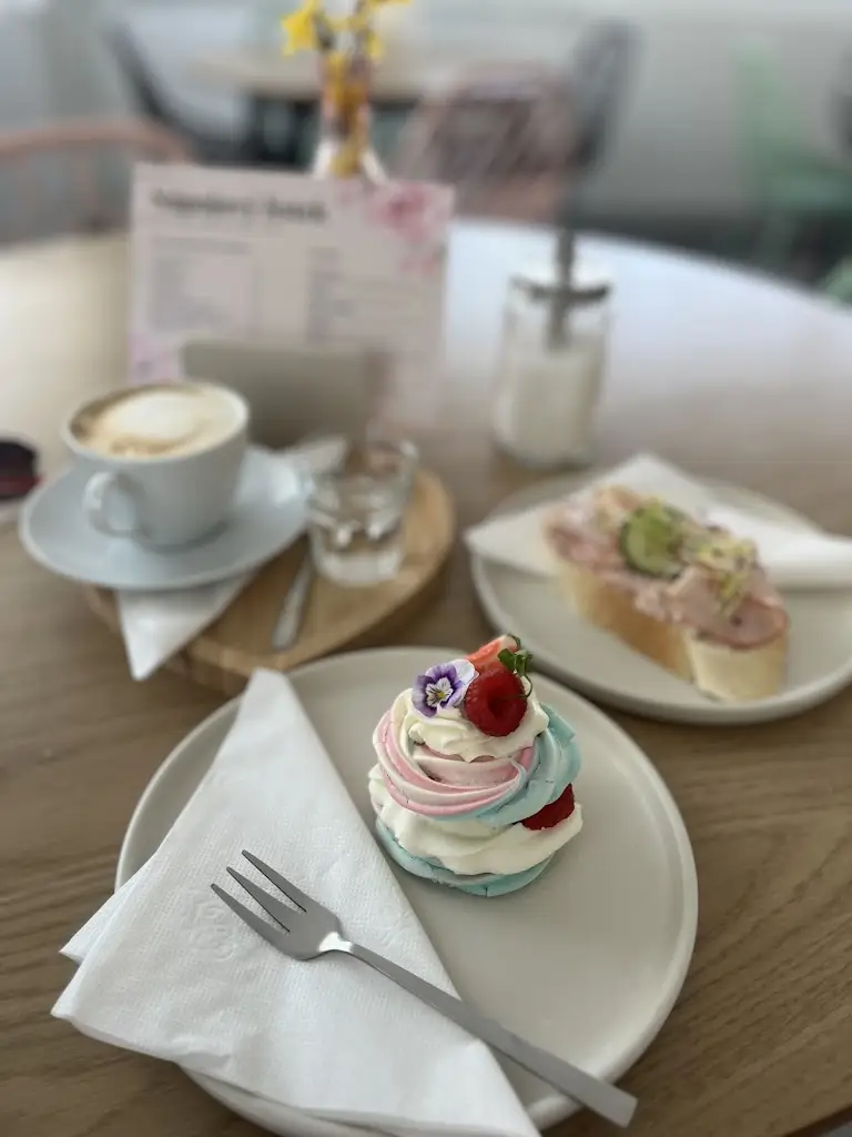 Ily Mick_Central Café_Hrušovany nad Jevišovkou_review