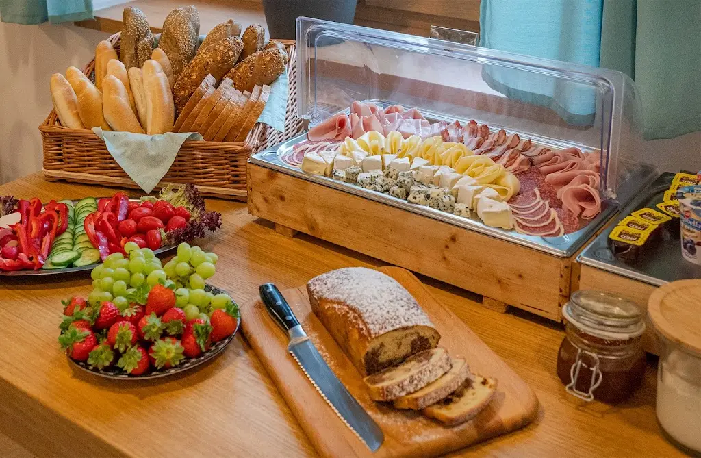 Restaurace-penzion U Halmů_Hustopeče_slider_image_3