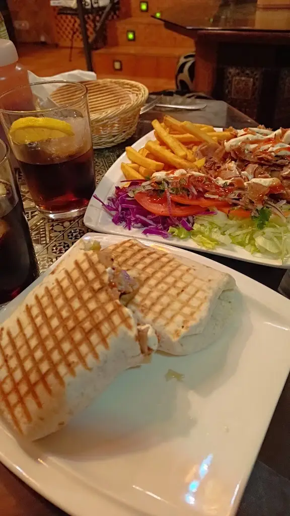 Marina Acedo_Tigris Doner Kebap_Borek_review