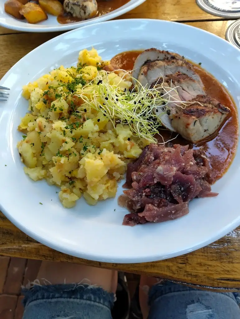 Rory Van Weeghel_Hotel Rustikal Hustopeče_Hustopeče_review