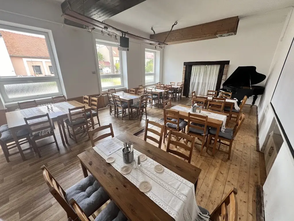 PAULI´S GASTRO restaurant in Hustopeče