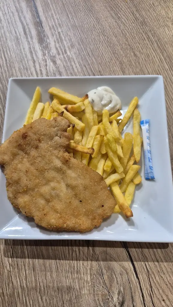 Vlastimil_Coop Bistro_Hustopeče_review