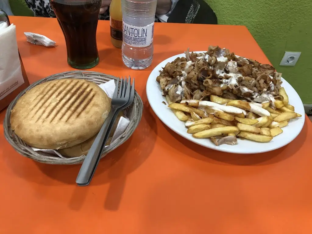 Alvaro Fernandez_Restaurante Kebab Mar de Cristal_Borek_review