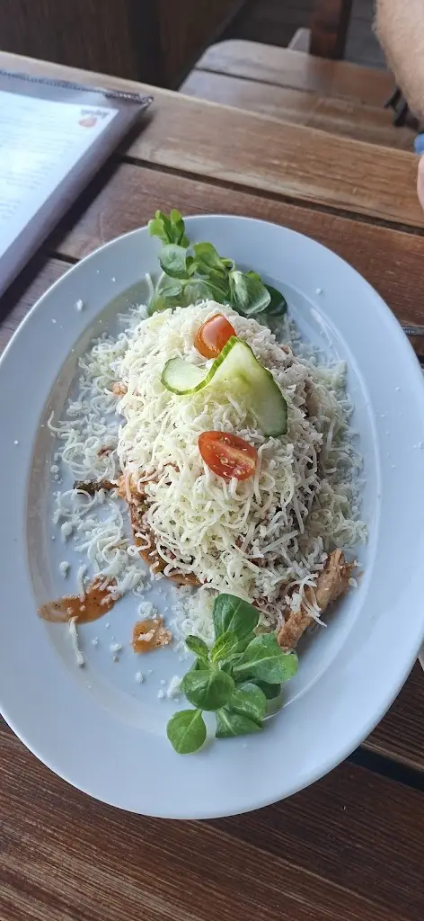 hana n._Jacht_Jedovnice_recensione