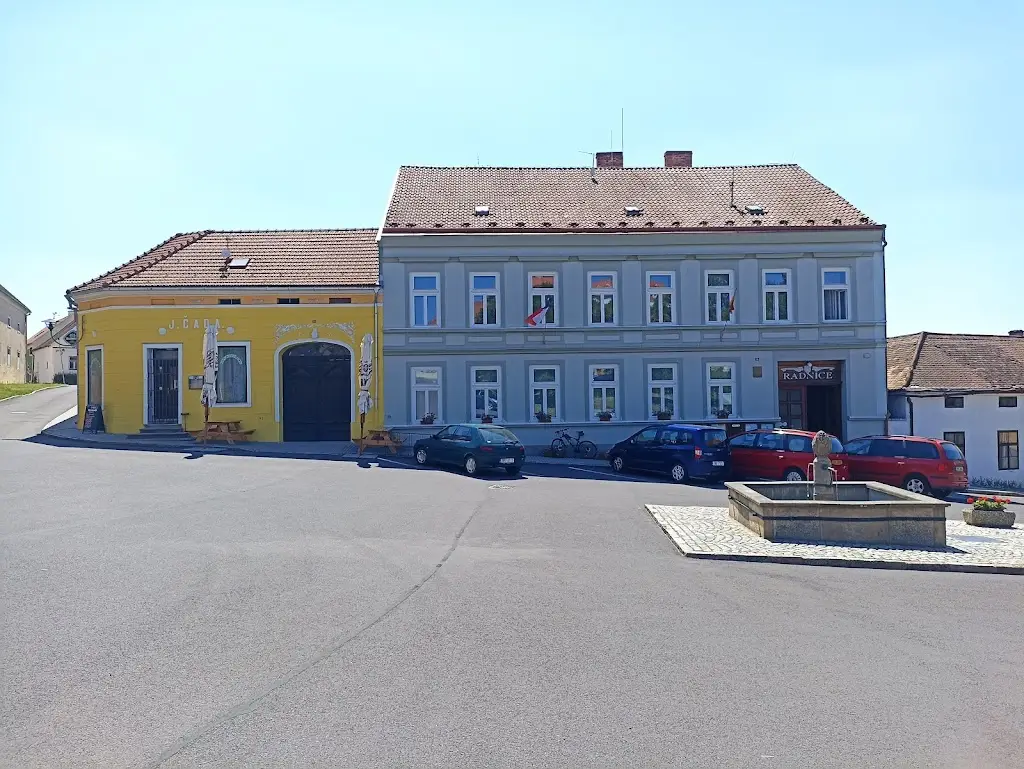 Martin BÁBUN_Pizzerie U Alči_Jevišovice_review