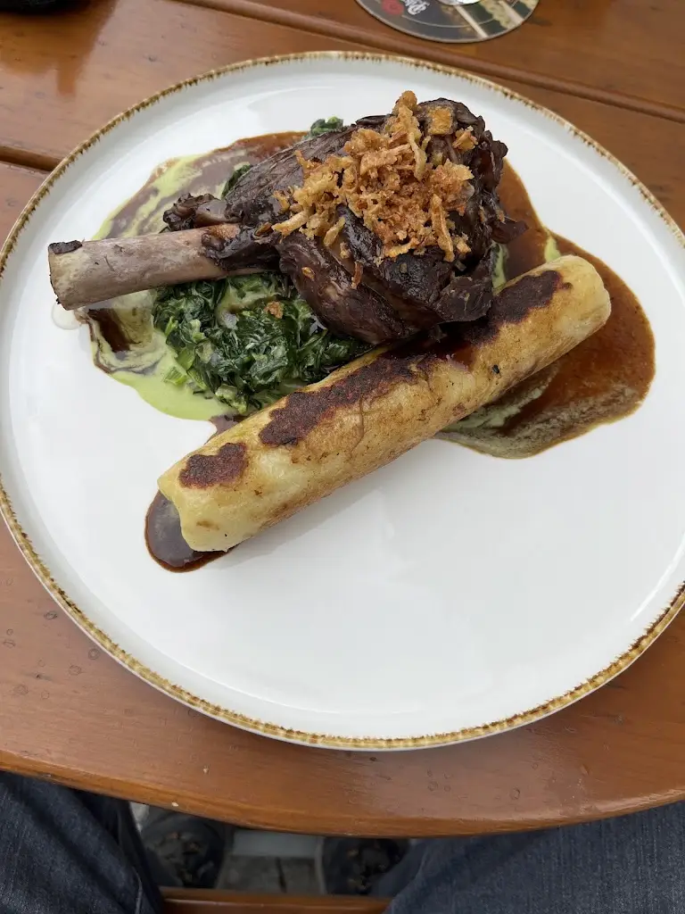 Lee Shaw_Blbý Vařečky bistro_Ivančice_review