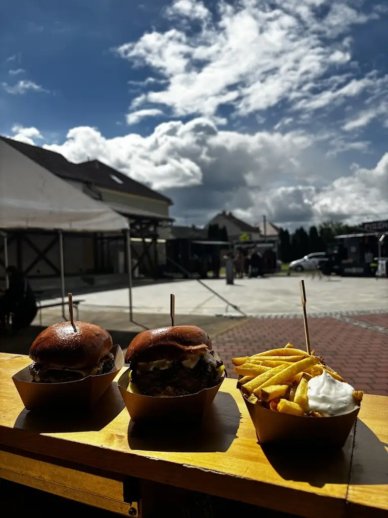 Blbý Vařečky bistro_Ivančice_slider_image_2