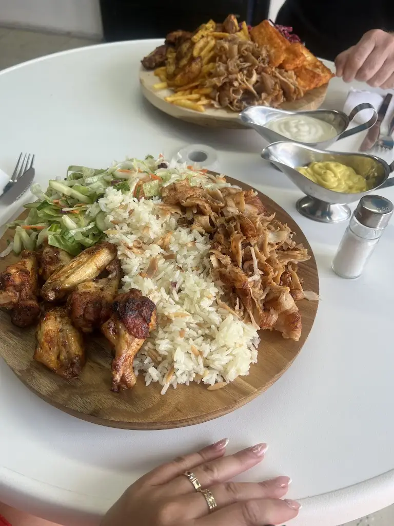 Gabi Josífková_FASTFOOD Belloš_Ivančice_review