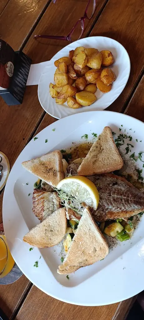 Lenny Kubečková_U růže_Ivančice_review