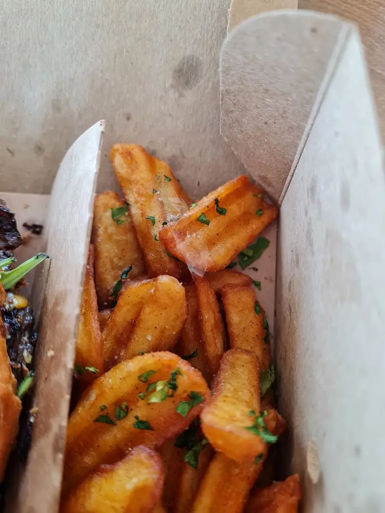 Káfuněk Jiří_Amici Pizza & Burgers (Ivančice)_Ivančice_recensione