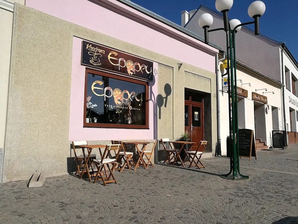 Kočičí kavárenský klub ristorante a Ivančice