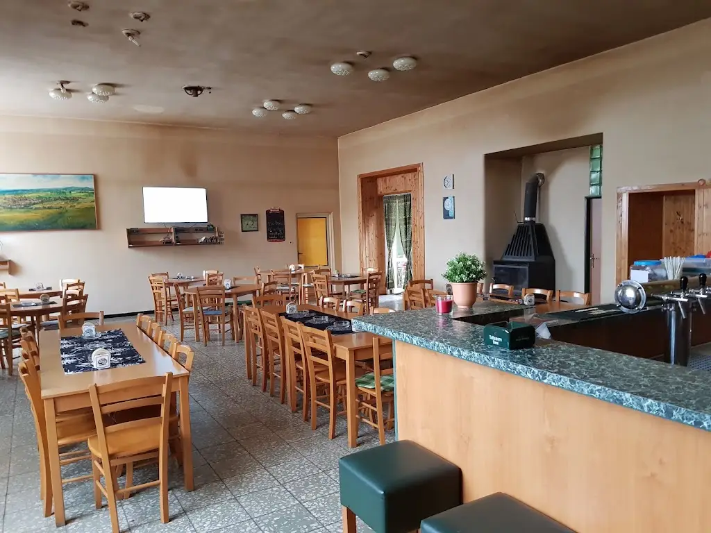 Radim Hoňka_Pivnice Na Rožku_Kněždub_review