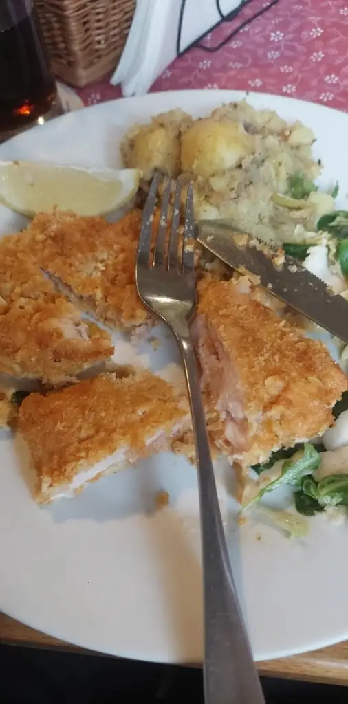 Daniel Petr Novotný_Beseda_Klobouky_review