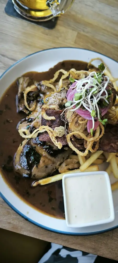 Martin Žižka_Sport Club_Kostice_review