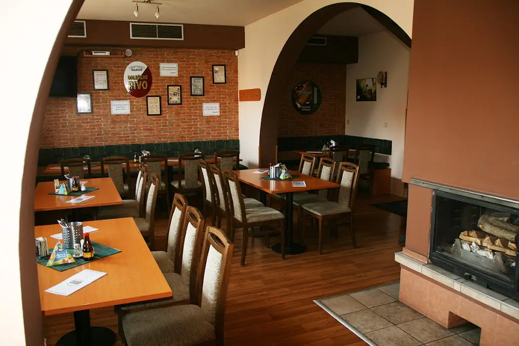 Pizzerie a penzion Na záložně_Kobylí_slider_image_1