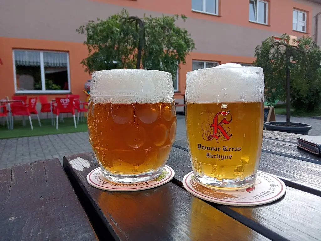 Fabi centrum bowling, ricochet, kulečník, pizza_Bechyně_slider_image_2