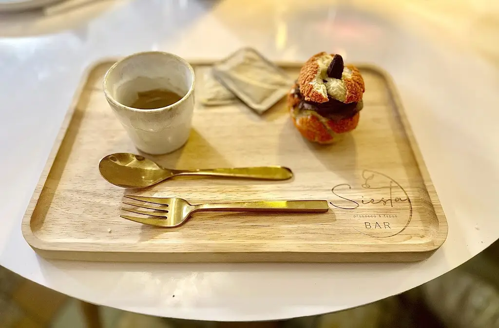 Sabina Mácová_Siesta prosecco&tapas bar_Kobylí_review