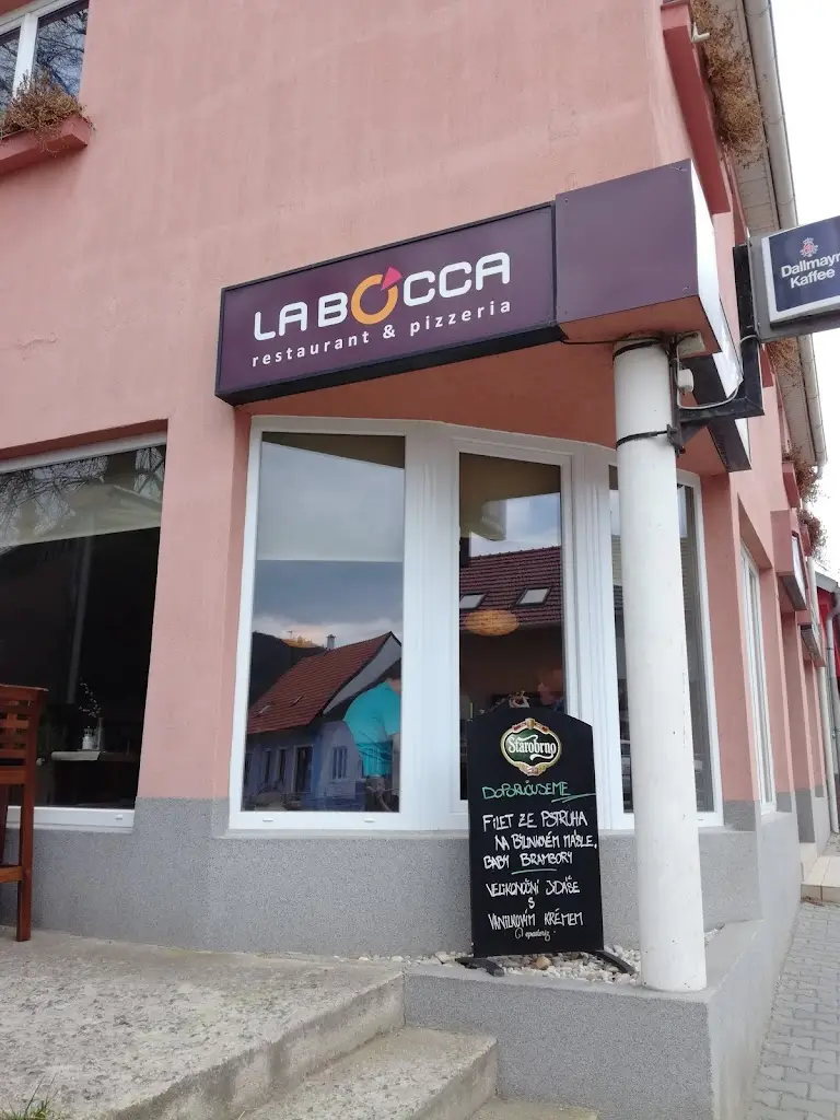 Restaurant & pizzeria La BOCCA restaurant in Kuřim