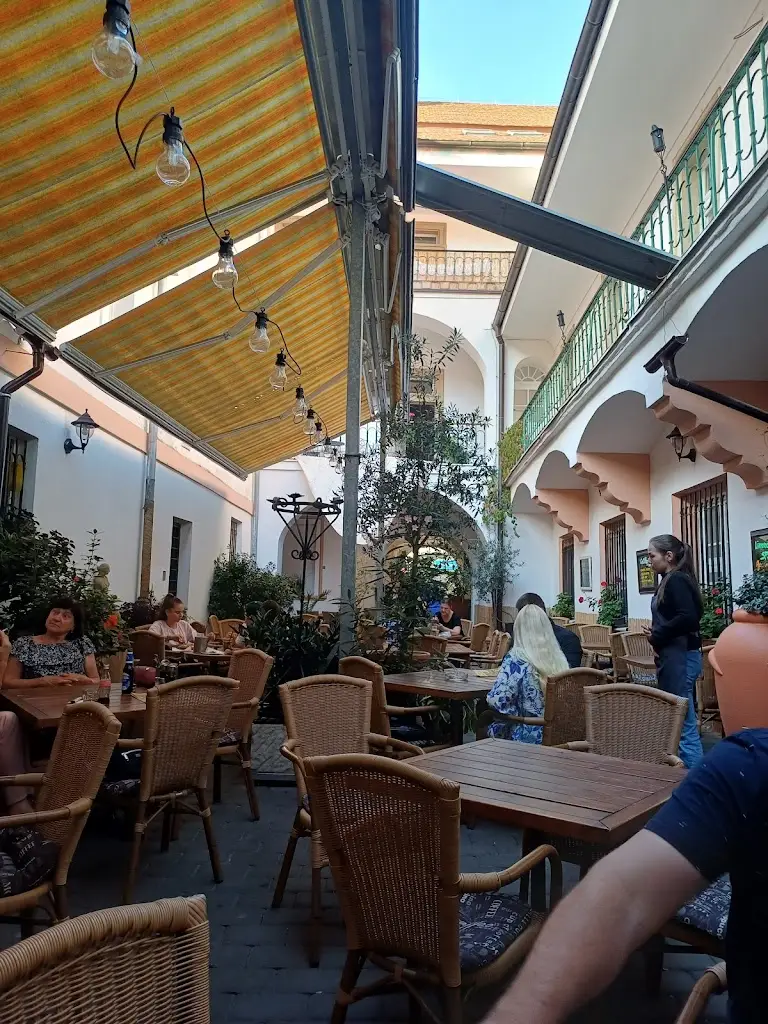 Restaurant & pizzeria La BOCCA_Kuřim_slider_image_3