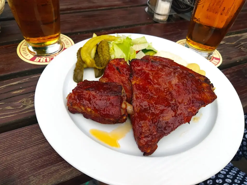 Sergii Fefelov_Country Bar_Kuřim_review