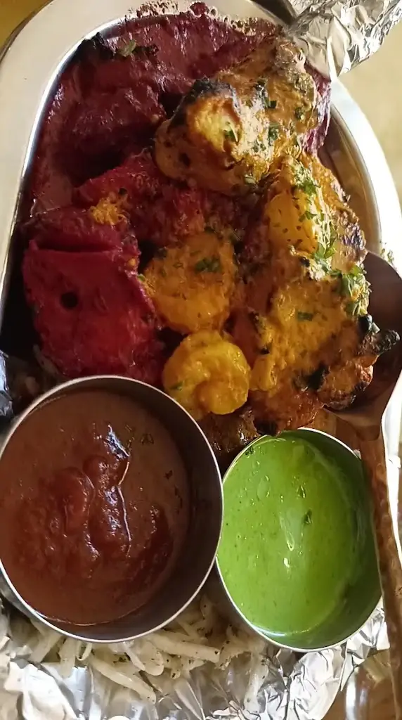 The Curry House Indická Restaurace_České Velenice_slider_image_2