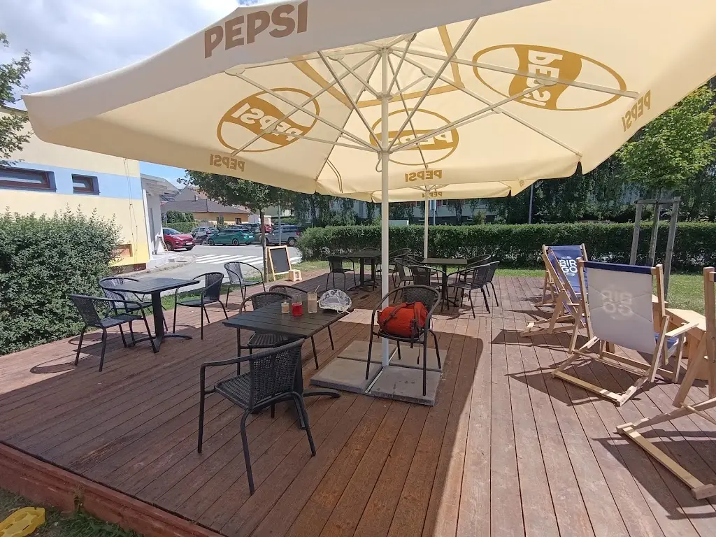 Ivana Zachovalová_Ominy Cafe_Kuřim_review