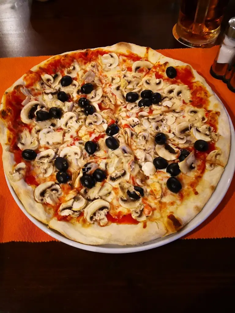 Taverna Casa Mia_Kuřim_slider_image_2