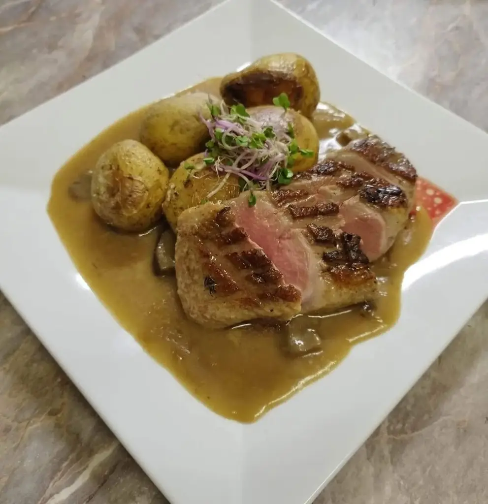 Restaurace Podlužan - Letní terasa_Lanžhot_slider_image_3