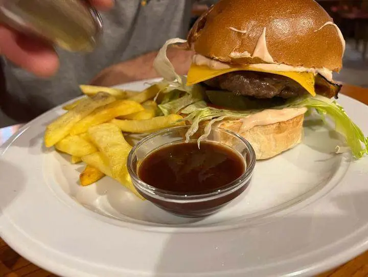 Restaurace & pizzerie Na Koupališti_Letovice_slider_image_2