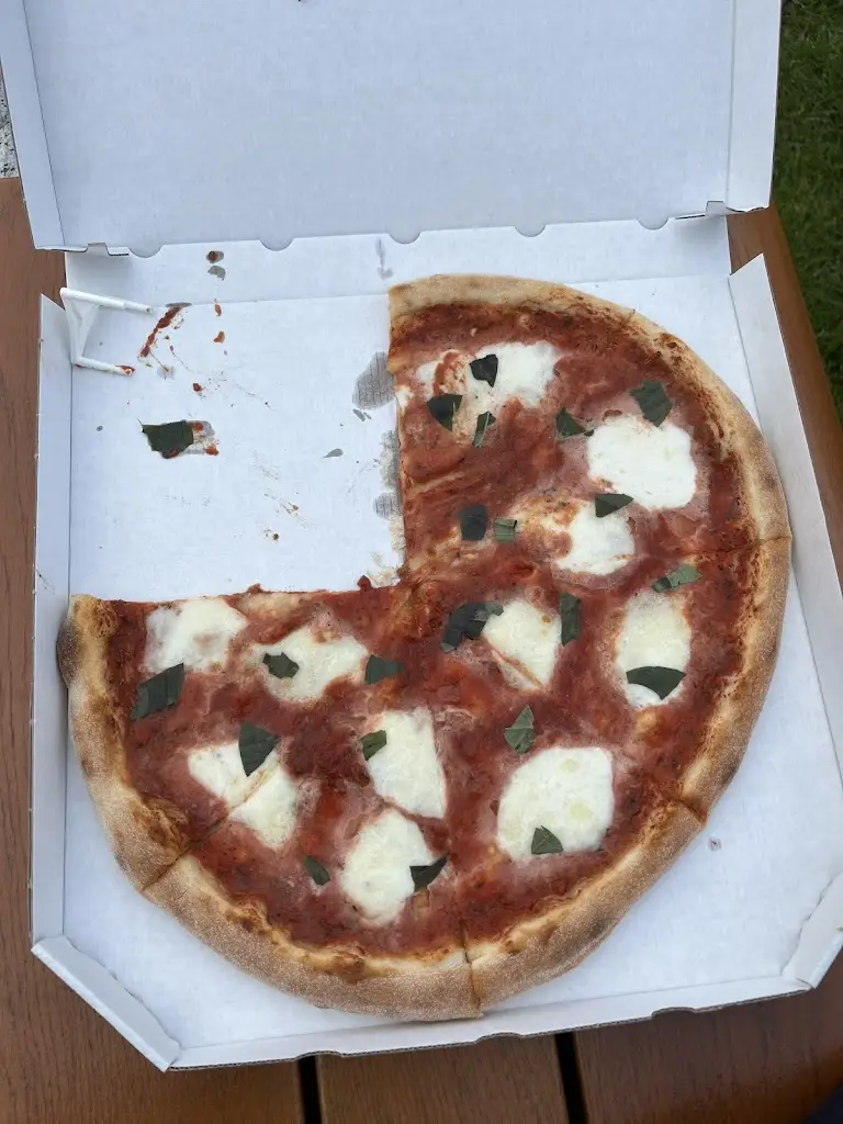 Pizza Ti Amo_Letovice_slider_image_3