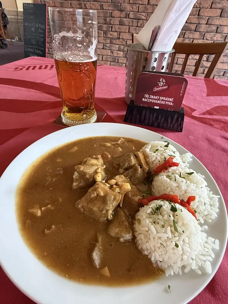 Jan Pavlík - Restaurace Na Nádraží_České Velenice_slider_image_3