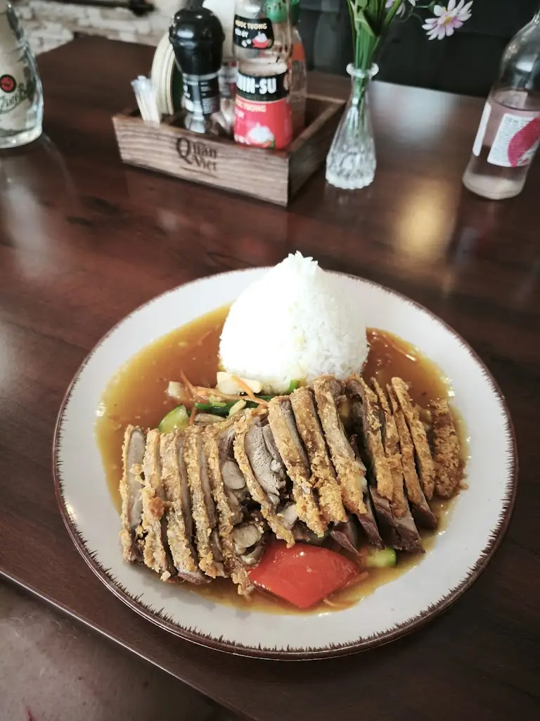 Radek Michenka_Quán Việt_Kyjov_review