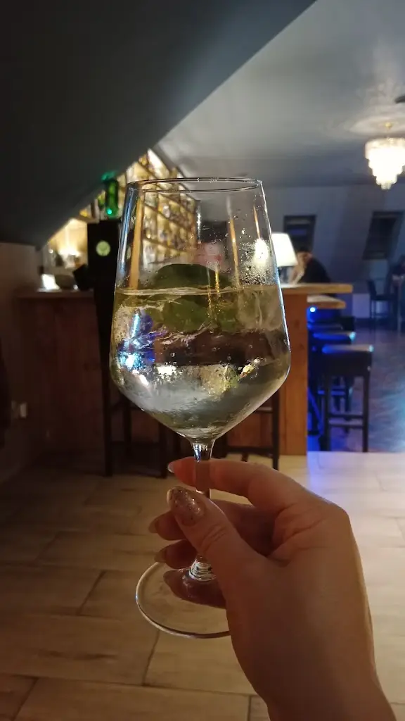 Ketty_PRVNÍ PATRO - burger - pizza - bar_Kyjov_review